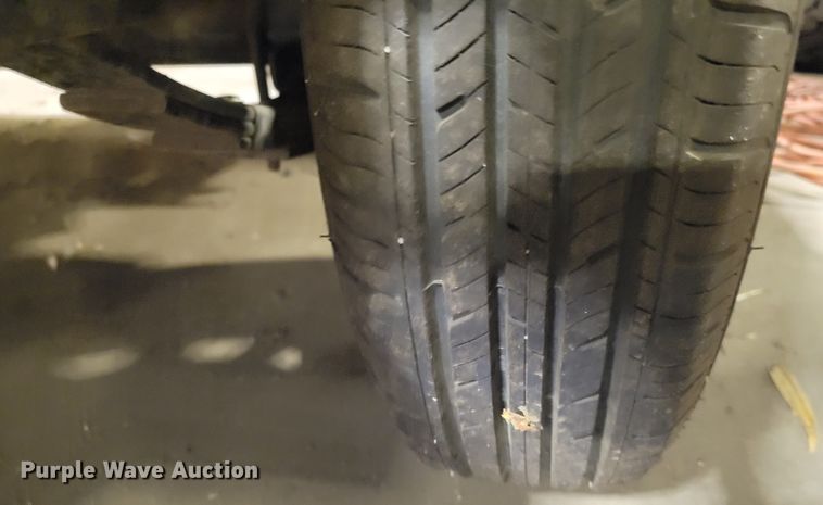 image for item IV9725 Miller Bobcat 225NT  welder/generator