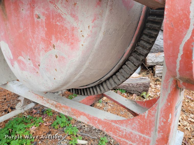 image for item IV9726 Essick 93  concrete mixer