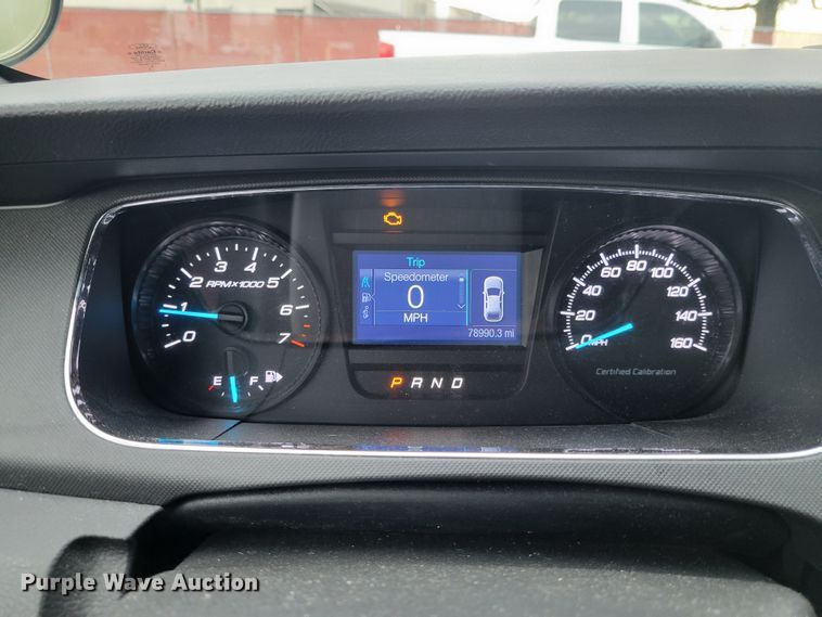 image for item IV9727 2017 Ford Taurus Police Interceptor