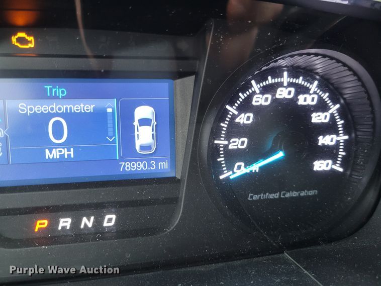 image for item IV9727 2017 Ford Taurus Police Interceptor