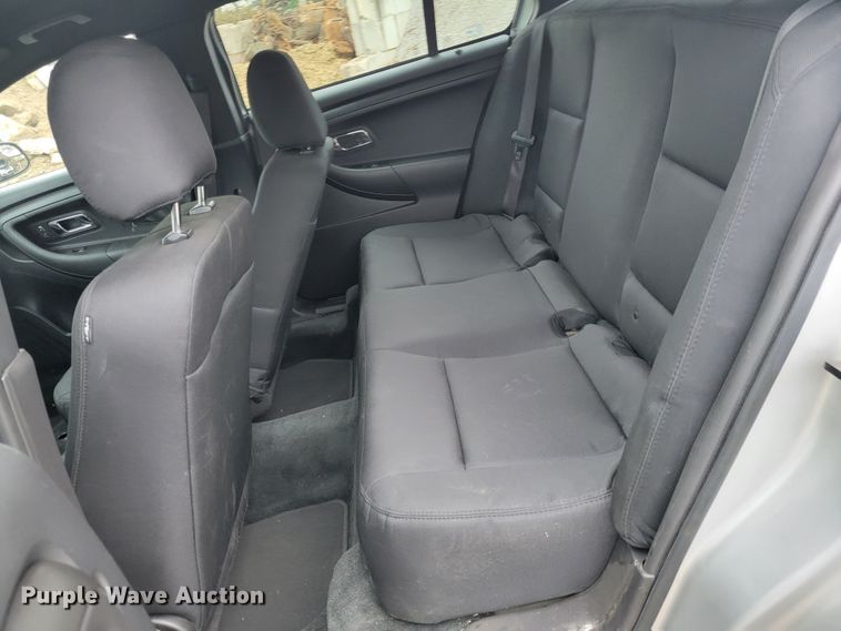 image for item IV9727 2017 Ford Taurus Police Interceptor