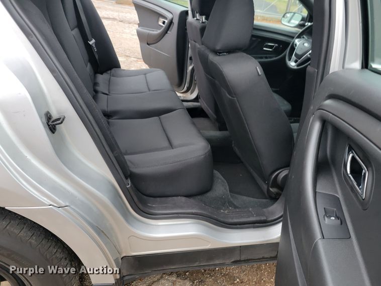 image for item IV9727 2017 Ford Taurus Police Interceptor