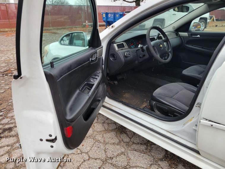 image for item IV9728 2012 Chevrolet Impala Police Cruiser