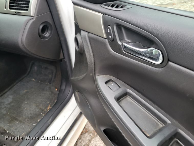 image for item IV9728 2012 Chevrolet Impala Police Cruiser