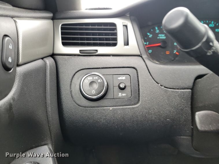 image for item IV9729 2016 Chevrolet Impala Limited Police Cruiser