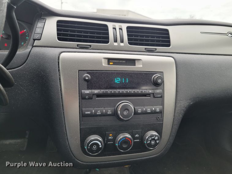 image for item IV9729 2016 Chevrolet Impala Limited Police Cruiser