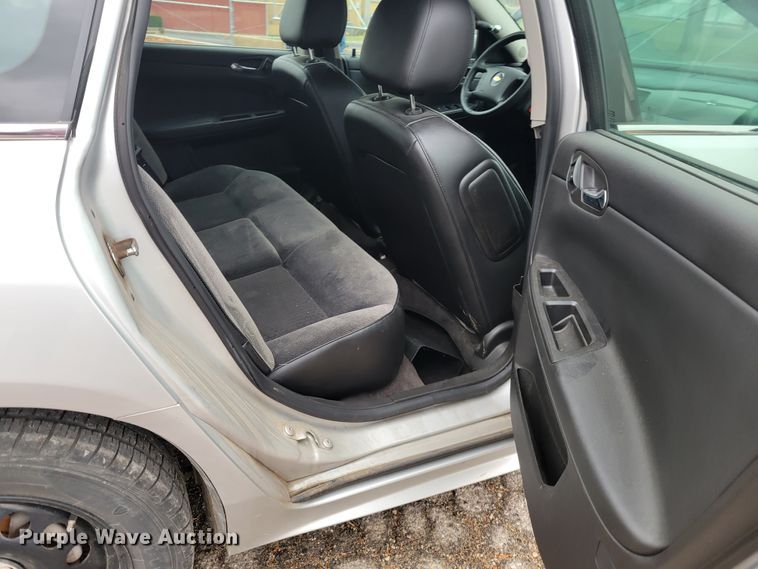 image for item IV9729 2016 Chevrolet Impala Limited Police Cruiser