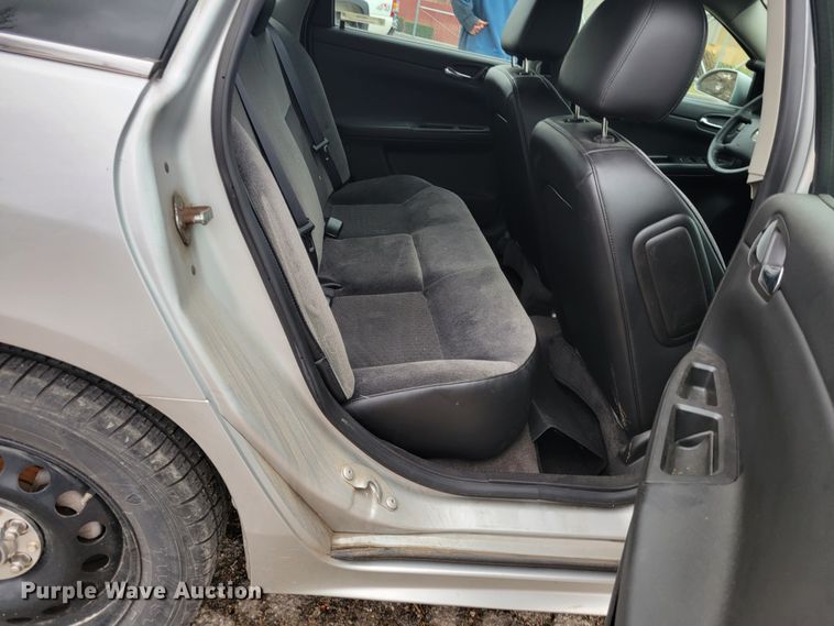 image for item IV9729 2016 Chevrolet Impala Limited Police Cruiser