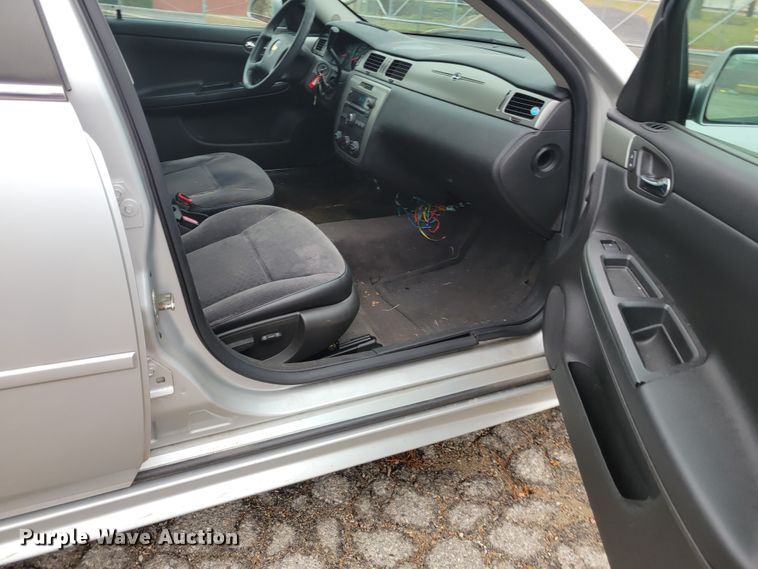 image for item IV9729 2016 Chevrolet Impala Limited Police Cruiser