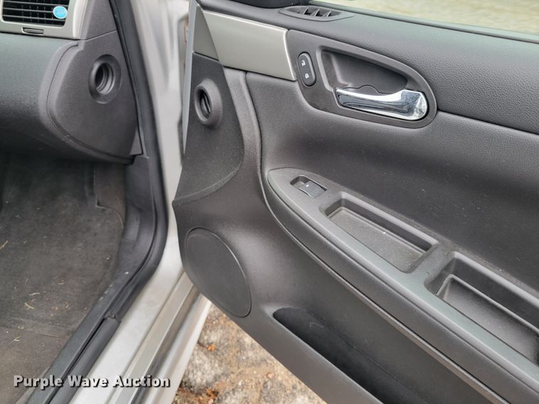 image for item IV9729 2016 Chevrolet Impala Limited Police Cruiser