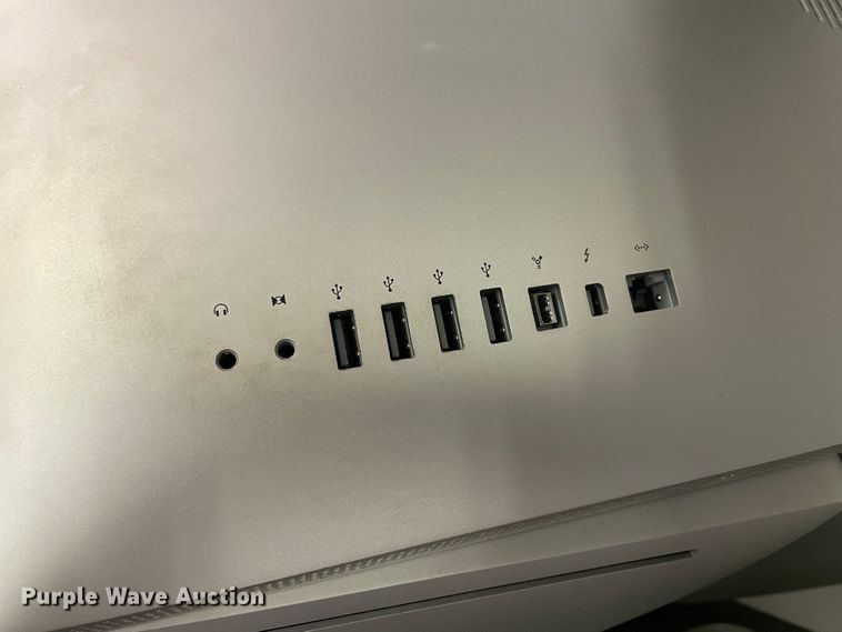 image for item IX9529 (21) Apple iMac computers