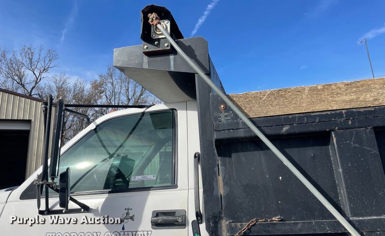 image for item IX9615 1998 GMC C7500  dump truck