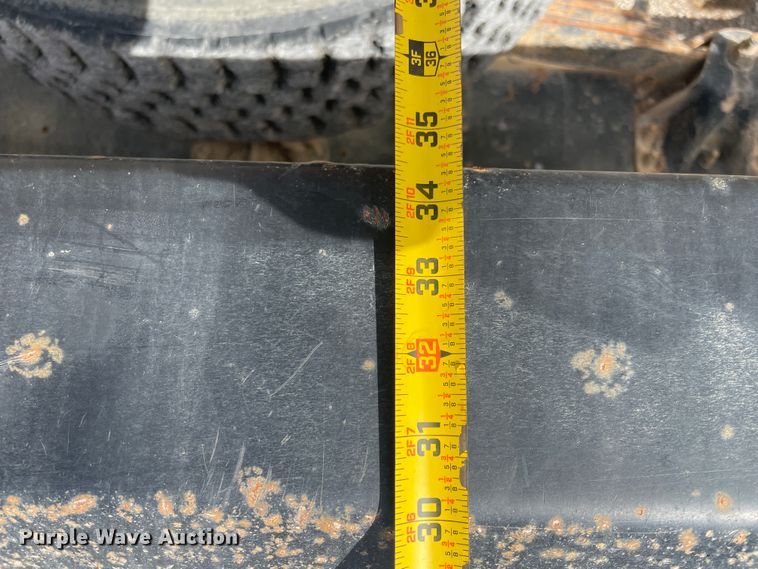 image for item IX9615 1998 GMC C7500  dump truck