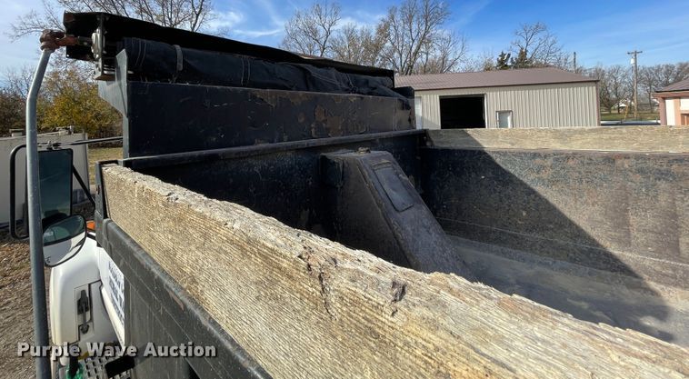 image for item IX9615 1998 GMC C7500  dump truck