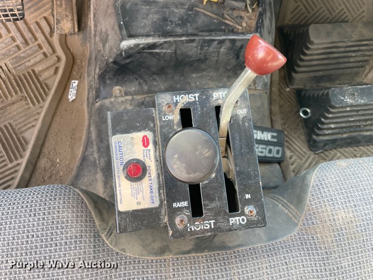 image for item IX9615 1998 GMC C7500  dump truck