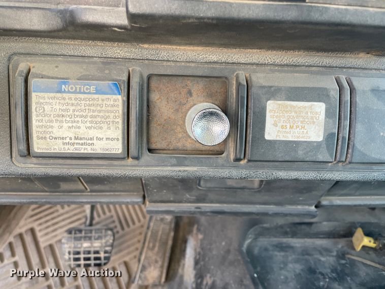 image for item IX9615 1998 GMC C7500  dump truck