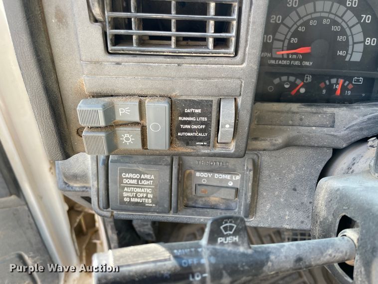 image for item IX9615 1998 GMC C7500  dump truck