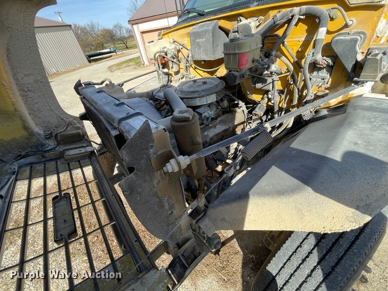 image for item IX9615 1998 GMC C7500  dump truck