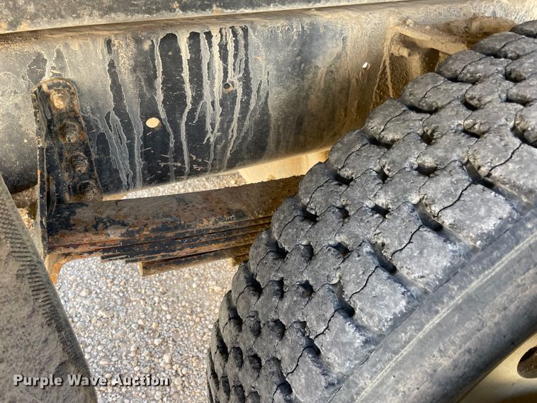 image for item IX9615 1998 GMC C7500  dump truck