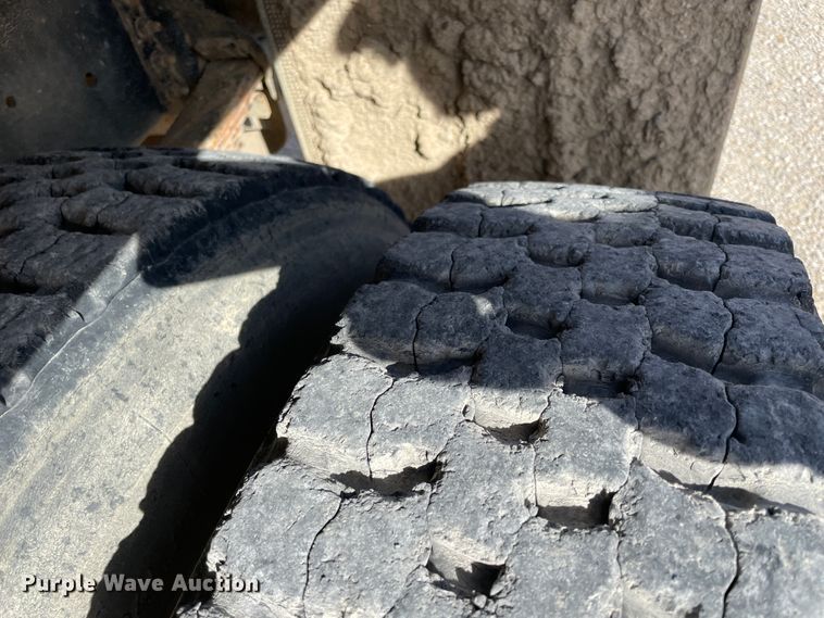 image for item IX9615 1998 GMC C7500  dump truck