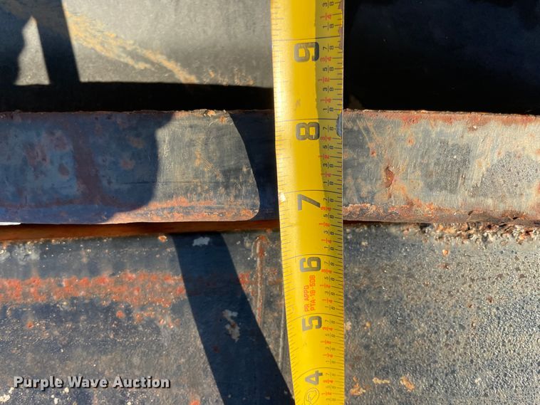 image for item IX9619 1986 International S1700  dump truck