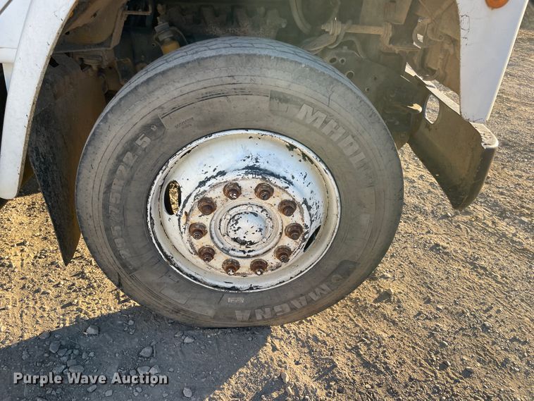 image for item IX9619 1986 International S1700  dump truck