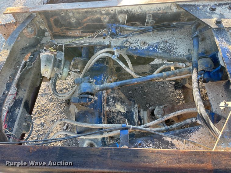 image for item IX9628 1991 Peterbilt 378  truck cab and chassis