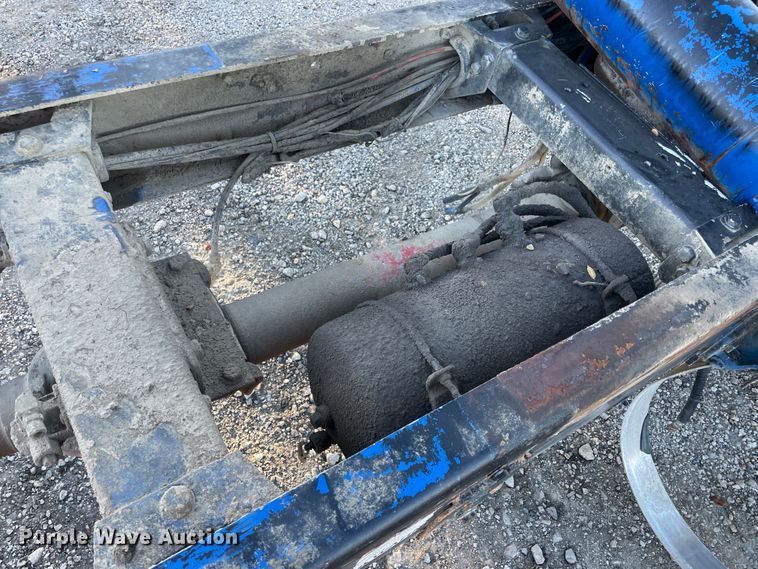 image for item IX9628 1991 Peterbilt 378  truck cab and chassis