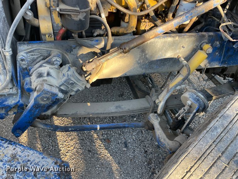 image for item IX9628 1991 Peterbilt 378  truck cab and chassis