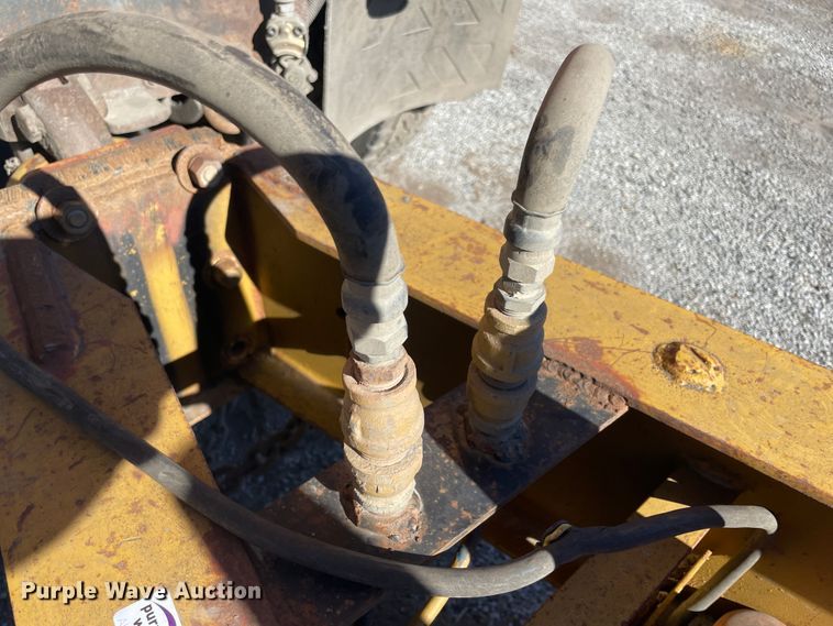 image for item IX9663 1999 Evaco DO10  equipment trailer