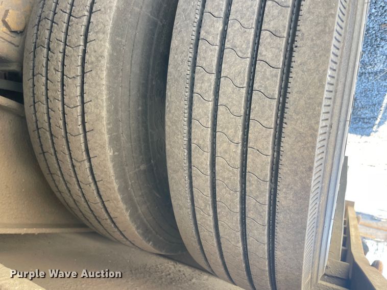 image for item IX9663 1999 Evaco DO10  equipment trailer