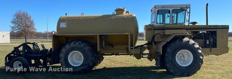 image for item IX9664 Ag-Gator 2004  applicator