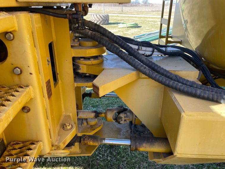 image for item IX9664 Ag-Gator 2004  applicator