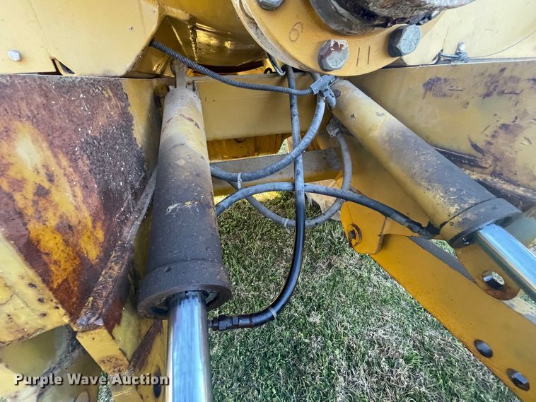 image for item IX9664 Ag-Gator 2004  applicator