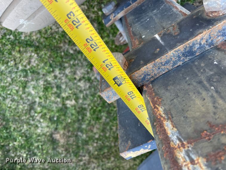 image for item IX9664 Ag-Gator 2004  applicator