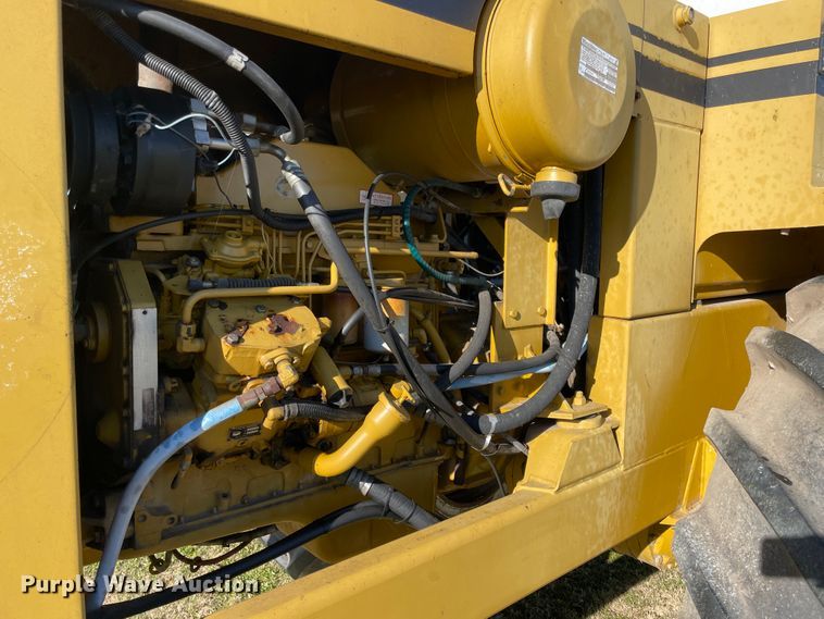 image for item IX9664 Ag-Gator 2004  applicator