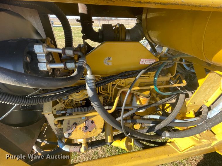 image for item IX9664 Ag-Gator 2004  applicator