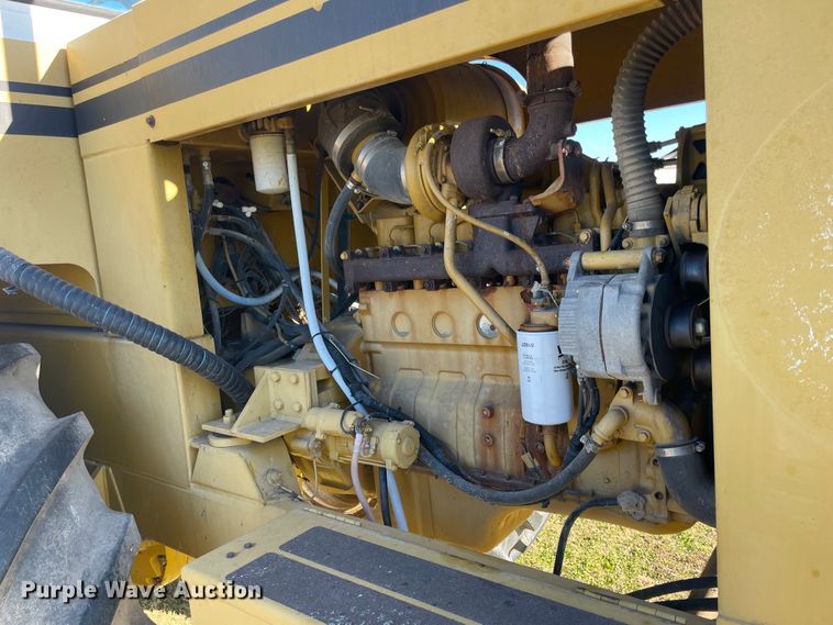 image for item IX9664 Ag-Gator 2004  applicator