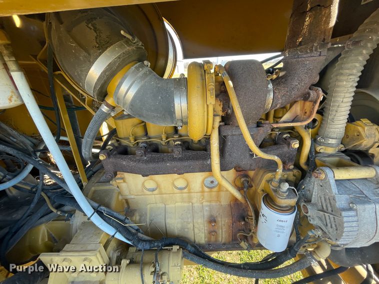 image for item IX9664 Ag-Gator 2004  applicator