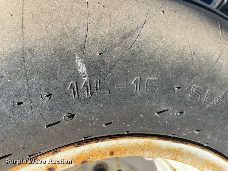 image for item IX9664 Ag-Gator 2004  applicator