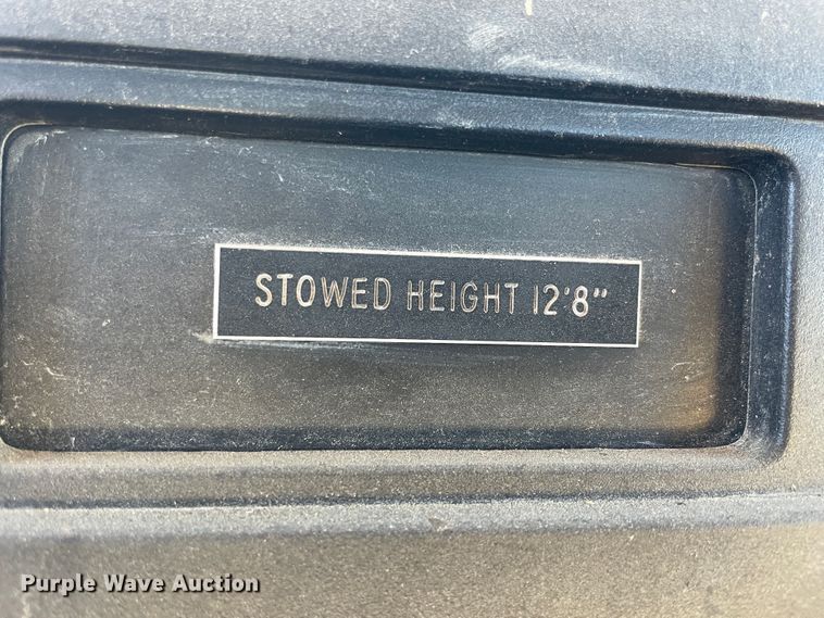 image for item IX9665 1992 International 4700  digger derrick truck