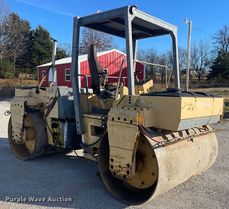 image for item IX9669 Bomag BW202AD  double drum vibratory roller