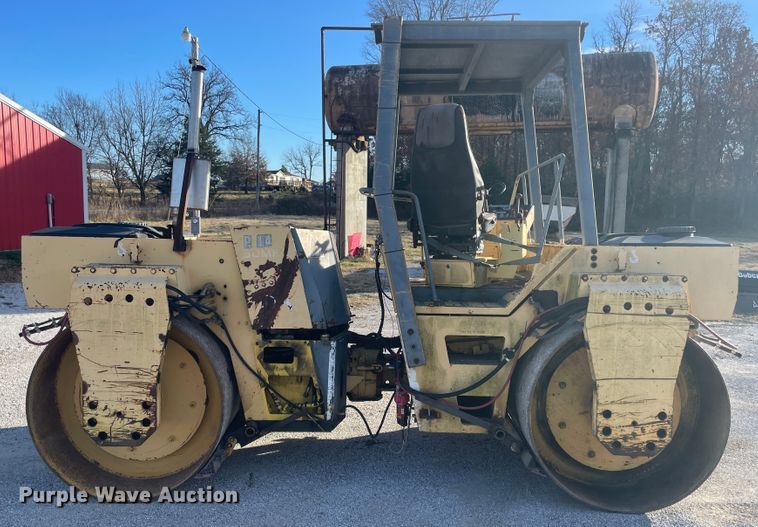 image for item IX9669 Bomag BW202AD  double drum vibratory roller