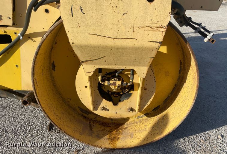 image for item IX9669 Bomag BW202AD  double drum vibratory roller