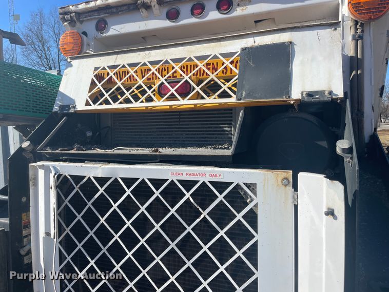 image for item IX9721 2009 Johnston  street sweeper