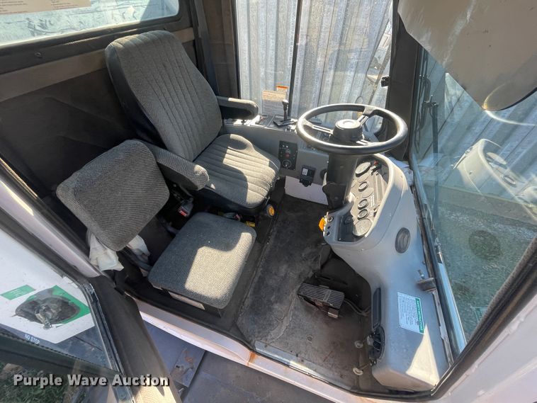 image for item IX9721 2009 Johnston  street sweeper