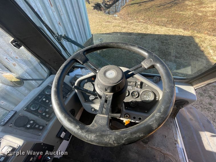 image for item IX9721 2009 Johnston  street sweeper