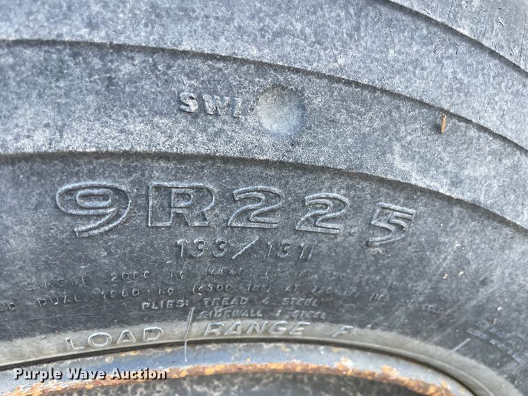 image for item IX9721 2009 Johnston  street sweeper