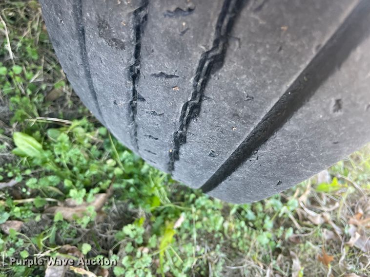 image for item IX9721 2009 Johnston  street sweeper