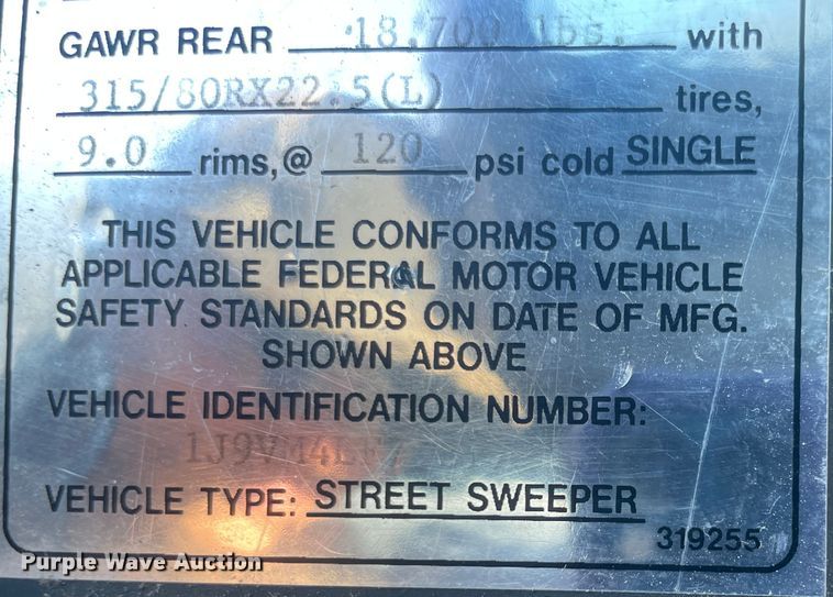image for item IX9721 2009 Johnston  street sweeper